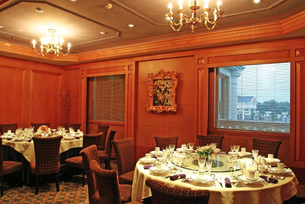 Shanghai Dazhong International Conference Hotel Экстерьер фото